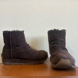 UGG Chocolate Brown Boots Plush Lining Women's Size 7 Platform Winter Preppy